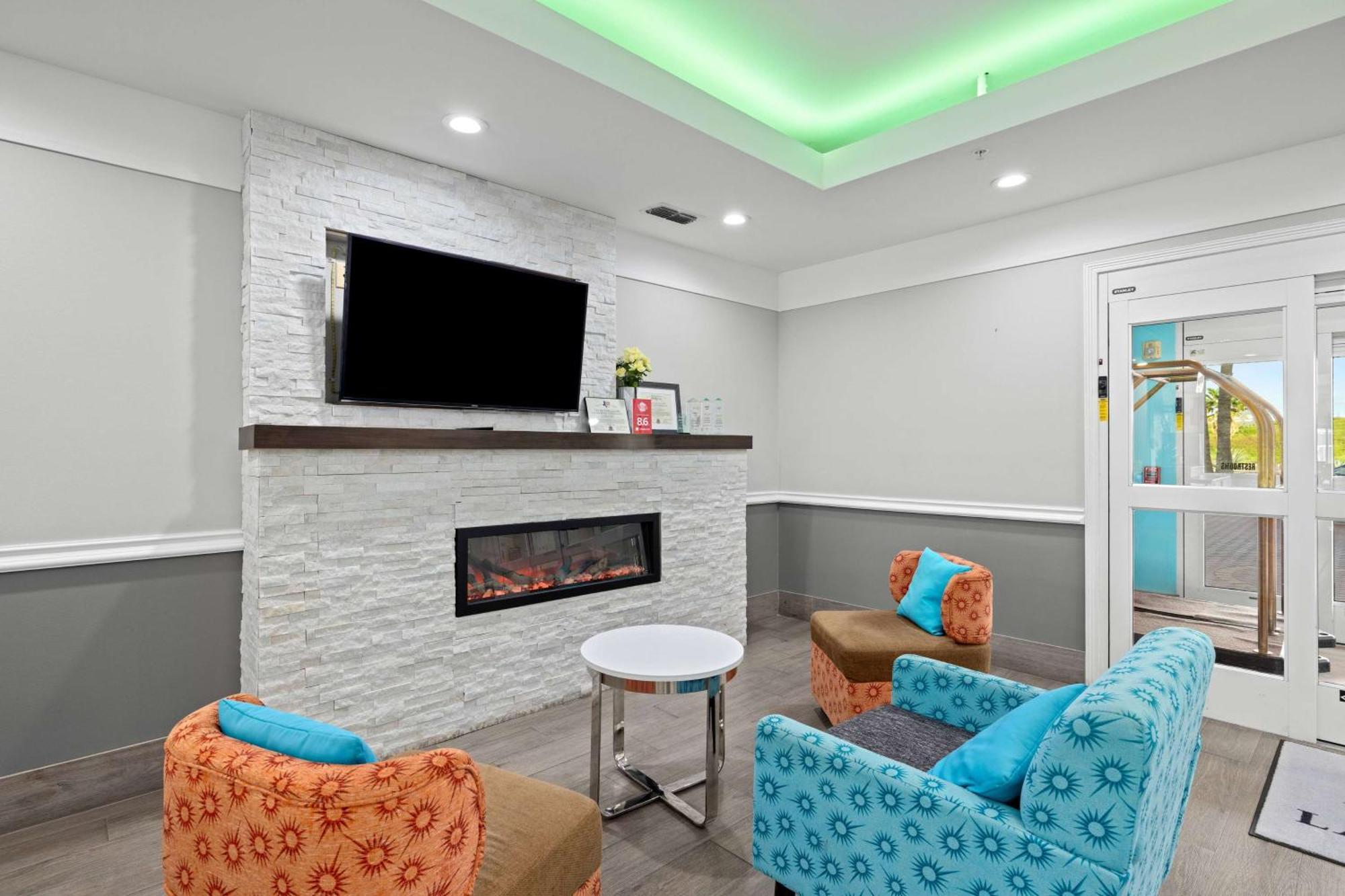 La Quinta Inn Suites By Wyndham Raymondville Harlingen Екстер'єр фото